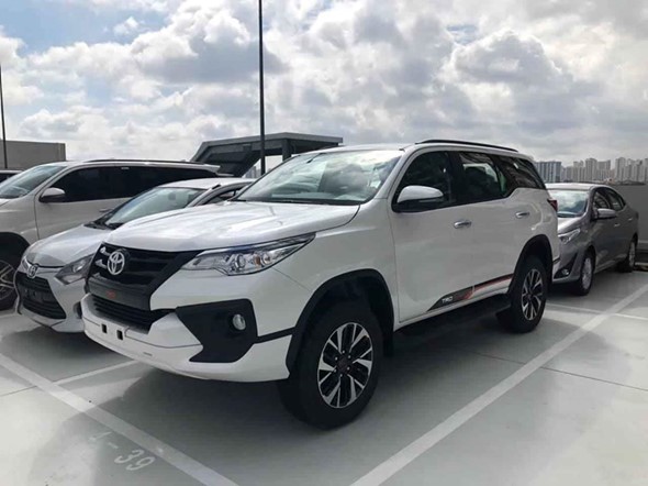 Top 10 xe giảm giá mạnh nhất hiện nay