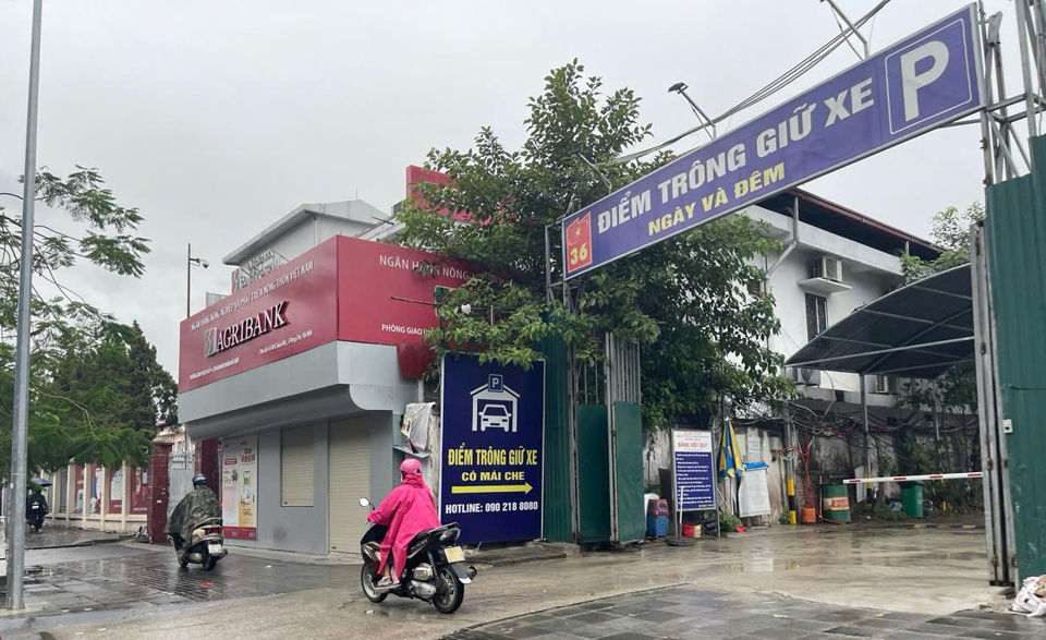 Cấp phép trông giữ phương tiện tại các dự án chậm triển khai: Vì sao ...