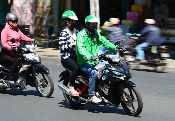 Grab nói gì về 'nghi vấn' báo giá cước khác nhau khi đặt xe cùng thời điểm, cùng quãng đường?