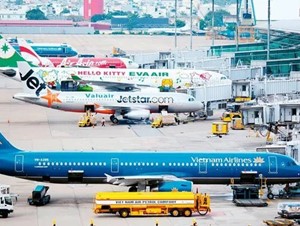 Khẩn trương hoàn thiện dự thảo Luật Hàng không dân dụng Việt Nam