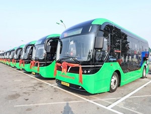 Thí điểm tuyến buýt điện phục vụ Nhân dân, du khách tham quan các điểm du lịch khu vực trung tâm Thủ đô