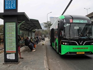 Tổ chức 20 tuyến buýt kết nối với Trung tâm hội trợ triển lãm Quốc gia