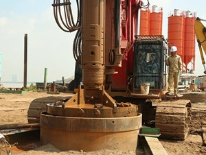 Tăng cường bảo đảm an toàn tại công trường xây dựng hạ tầng giao thông