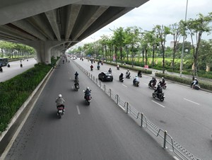 Xem xét phương án giảm thiểu ùn tắc giao thông bằng phân làn cứng