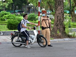 Hà Nội: Tạm giữ 2.200 phương tiện vi phạm giao thông liên quan đến học sinh