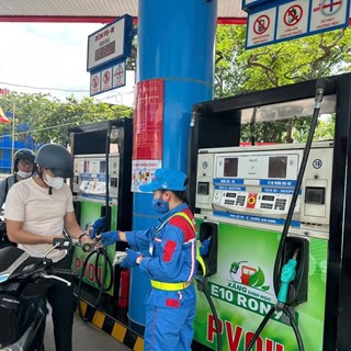 Sử dụng xăng E10: cần chính sách hỗ trợ và minh bạch thông tin