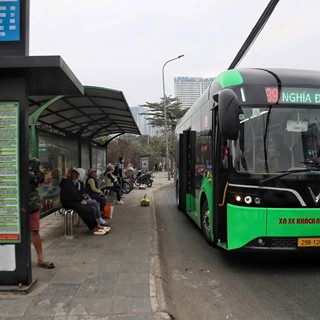 Tổ chức 20 tuyến buýt kết nối với Trung tâm hội trợ triển lãm Quốc gia