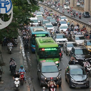 Mở rộng không gian lưu thông là yếu tố quyết định hiệu quả của xe buýt