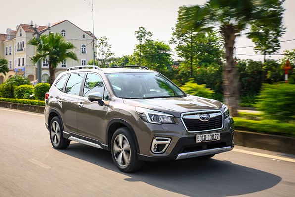 Hon 600 xe Subaru Forester tai Viet Nam bi trieu hoi - Hinh anh 1