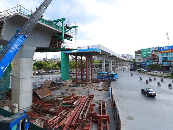 3 tuyến đường “mòn mắt” ngóng ngày về đích ở Hà Nội