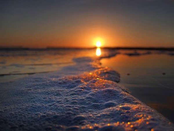 HỒI CHUÔNG CẢNH TỈNH: LẠNG LÁCH ĐÁNH VÕNG - VẾT NỨT TRÊN VĂN HÓA GIAO THÔNG CỦA GIỚI TRẺ