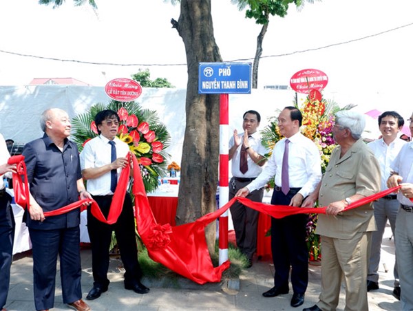 Hà Đông: Gắn biển tên 2 đường phố mới