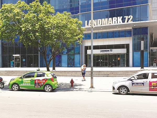 Chưa xử lý dứt điểm lộn xộn trên đường Phạm Hùng