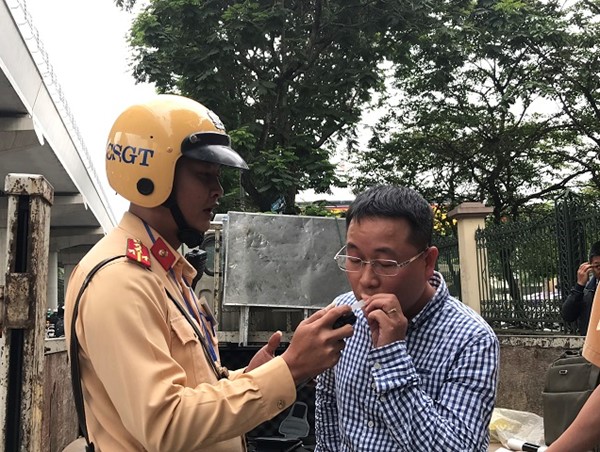 Chật vật xử lý “ma men” sau tay lái