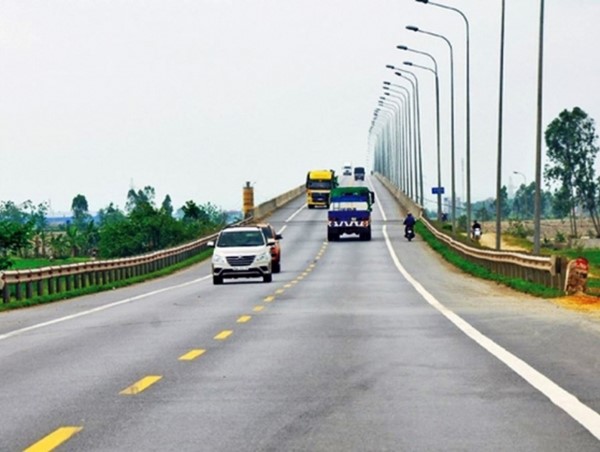 Sắp bàn giao toàn bộ cọc giải phóng mặt bằng 2 dự án giao thông lớn