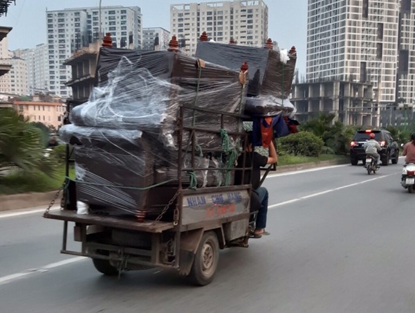 Xe ba bánh giả danh thương binh vẫn nhởn nhơ dạo phố