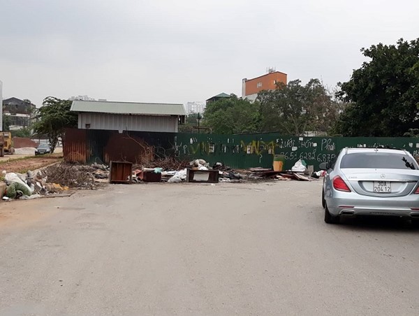 Phường Định Công, quận Hoàng Mai: Đường cụt thành bãi rác
