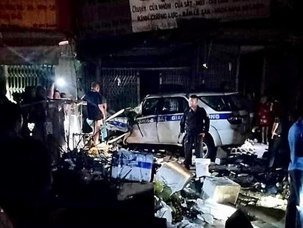 Đình chỉ công tác thiếu úy cảnh sát giao thông gây tai nạn chết người