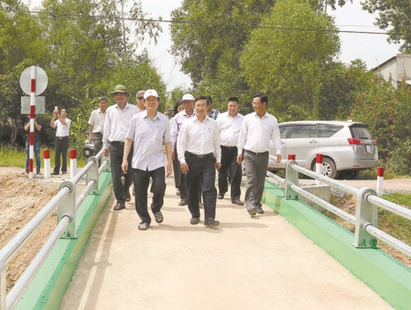 Niềm vui bên những cây cầu “Bác Tư Sang”