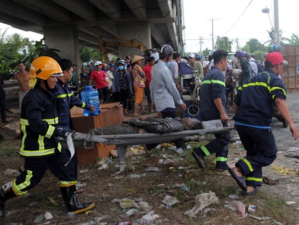 Thêm 2 nạn nhân nữa tử trong vụ TNGT trên cầu Hàm Luông