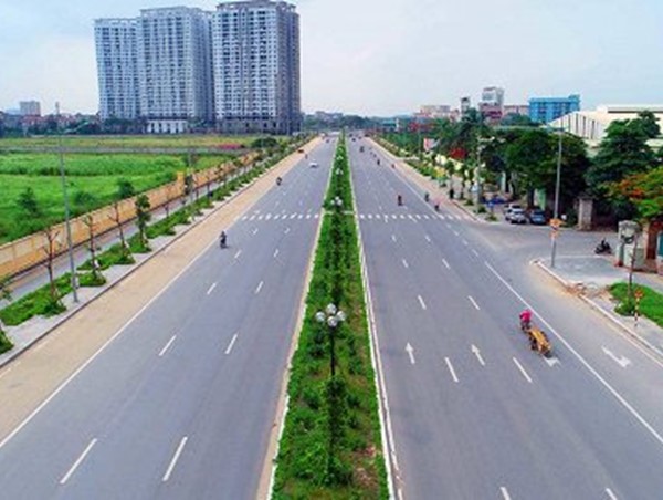 Video: Cận cảnh tuyến đường 8 làn sắp thông xe ở Hà Nội