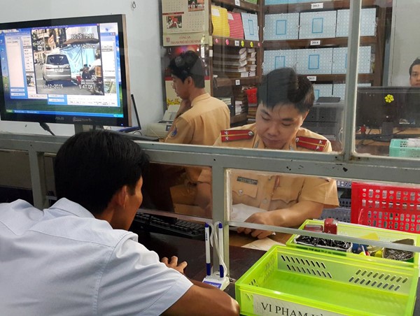 TP Hồ Chí Minh: Từ 1/8, tiếp nhận hình ảnh, clip người dân cung cấp để xử lý phương tiện vi phạm 