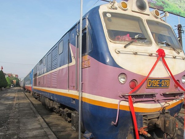 Đã có tàu nhanh chở hàng Bắc - Nam hành trình 40 giờ