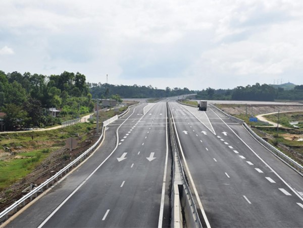 Hàng loạt tồn tại liên quan tuyến cao tốc 34.000 tỷ vẫn chưa được giải quyết