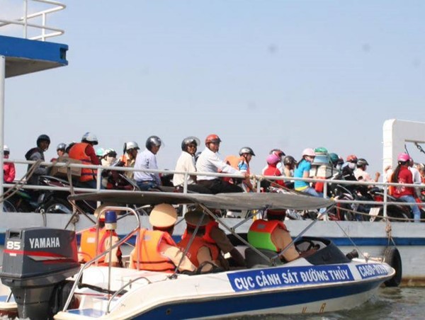 Hà Nội: Cấp bách đảm bảo ATGT đường thủy trong mùa mưa bão