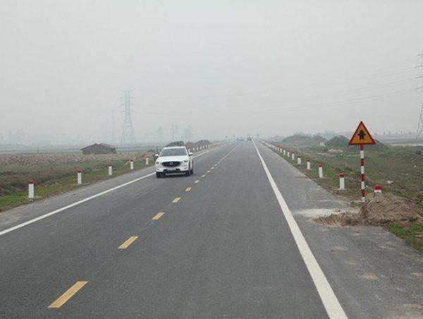 Vì sao đường nối hai cao tốc hiện đại nhất Việt Nam mới có 2 làn xe?