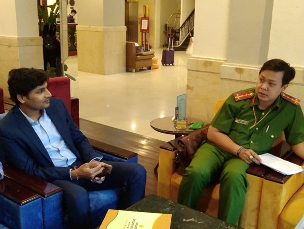 Nhiều xe giả mạo Taxi Mai Linh tại sân bay Tân Sơn Nhất