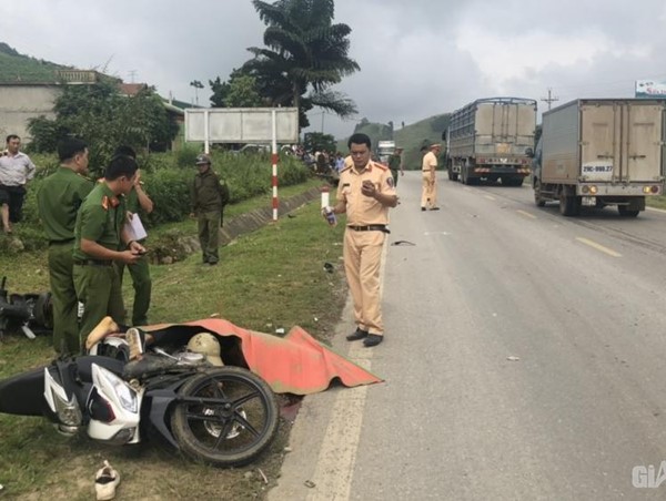 Sơn La: Xe máy va chạm với xe tải, 1 người tử vong tại chỗ