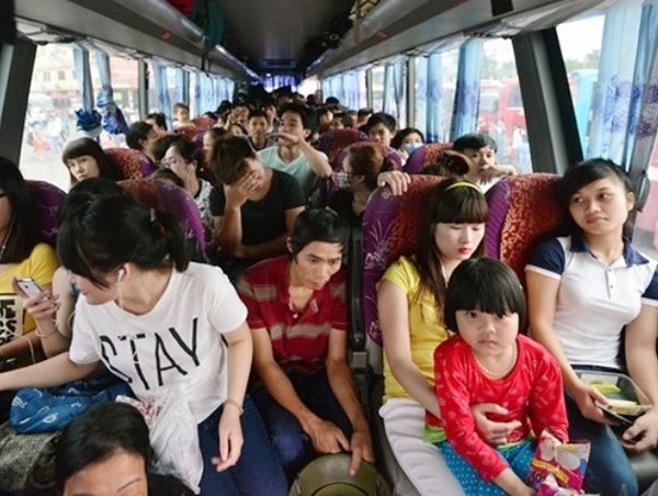 Nhà xe tăng giá vé, nhồi nhét khách ngày nghỉ lễ 2-9