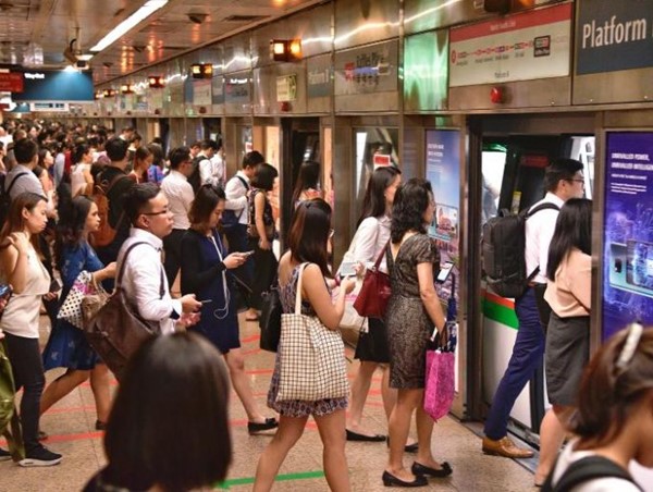 Quan tâm bạn đồng hành: Xây dựng văn hóa giúp đỡ nhau giữa những người tham gia giao thông 