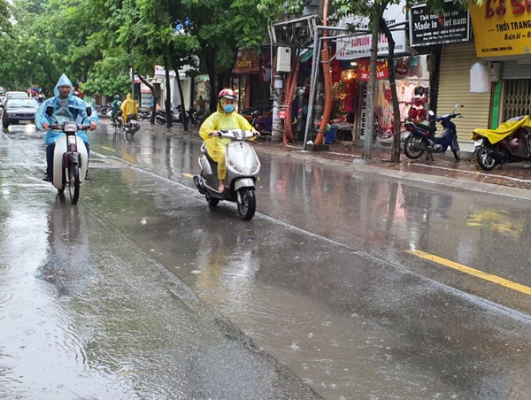 Vụ mặt đường như “tấm áo vá” hành dân: Đề nghị rút giấy phép thi công