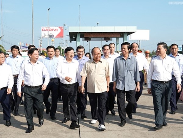 Thủ tướng kiểm tra tiến độ dự án cao tốc Trung Lương-Mỹ Thuận