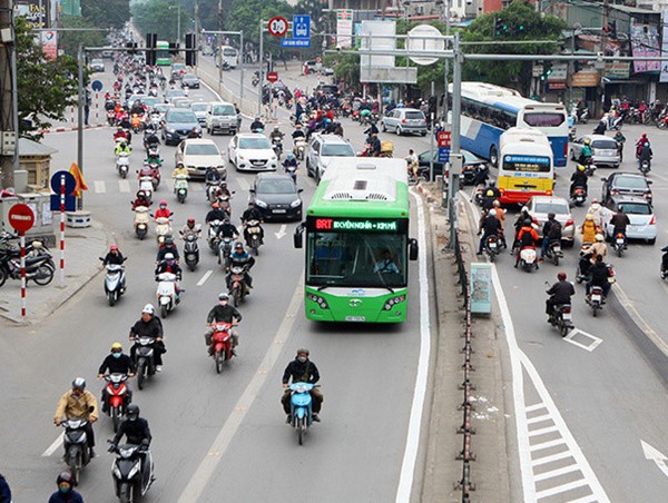 Chuyên gia nói về đề án phân làn ưu tiên cho xe buýt: 'Lợi bất cập hại, chắc chắn không thành công'