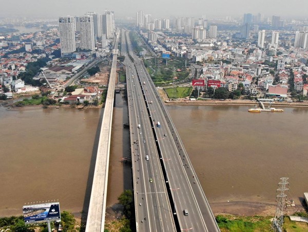 Tiếp tục lùi tiến độ Metro số 1 và những hệ lụy nhãn tiền 