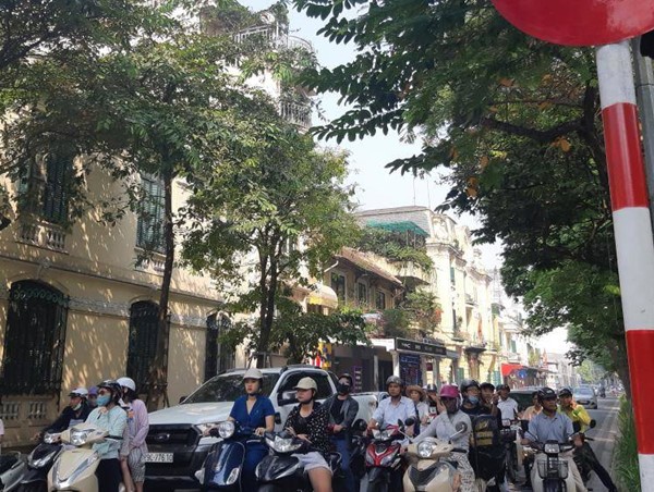 Cận cảnh những tuyến phố quanh hồ Hoàn Kiếm sắp thí điểm cấm phương tiện
