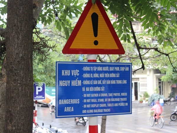 Lãnh đạo Bộ Văn hóa và Tổng cục Du lịch nêu quan điểm về cà phê đường tàu