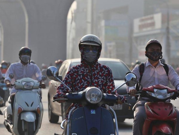 Ngăn ô nhiễm môi trường từ xe cộ: Giải pháp tất yếu từ xe điện?