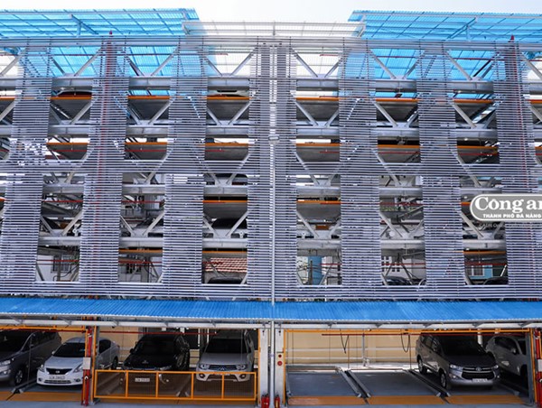 Bãi đỗ xe thông minh đầu tiên của Đà Nẵng hoạt động ra sao?