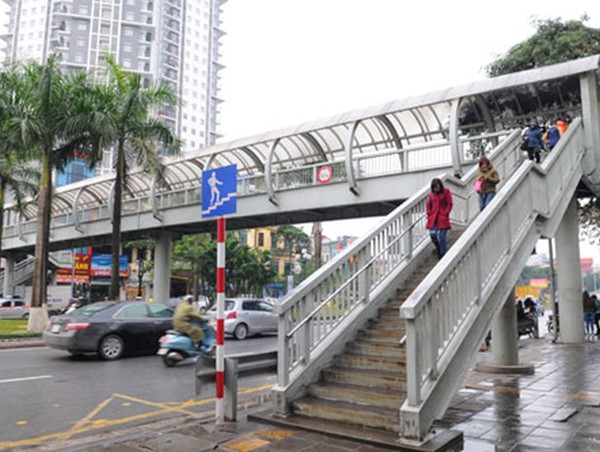 Hà Nội đầu tư xây dựng 4 cầu vượt đi bộ trên đường Nguyễn Trãi và Nguyễn Văn Cừ 