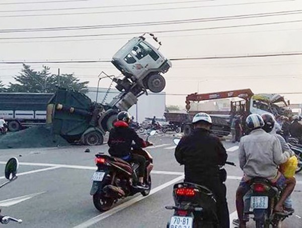 Xử lý điểm đen, điểm tiềm ẩn tai nạn giao thông