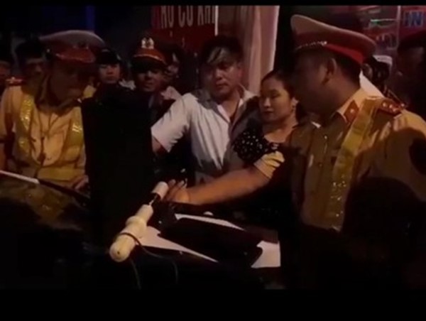 Hà Tĩnh: Khởi tố chủ nhiệm Ủy ban kiểm tra lái xe gây tai nạn chết người