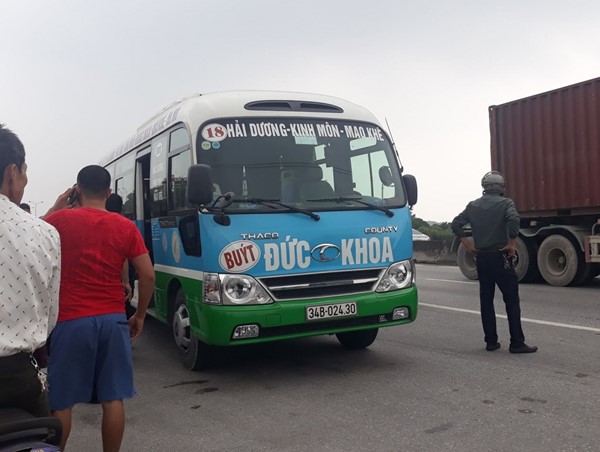 Hải Dương: Tài xế xe buýt tử vong bất thường trên ghế lái