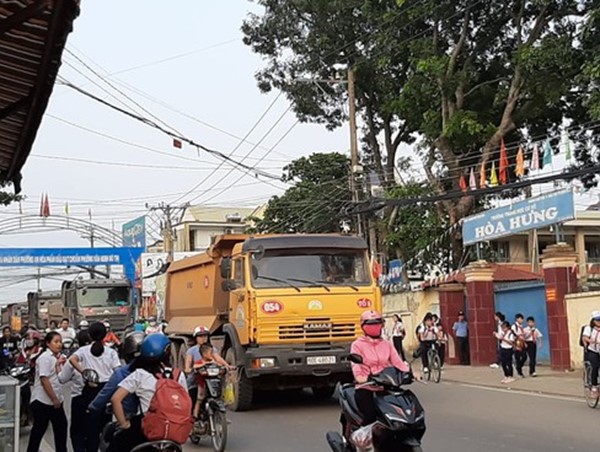 Ám ảnh “hung thần” xe ben Donacoop: 5 tháng xử phạt 30 xe vi phạm