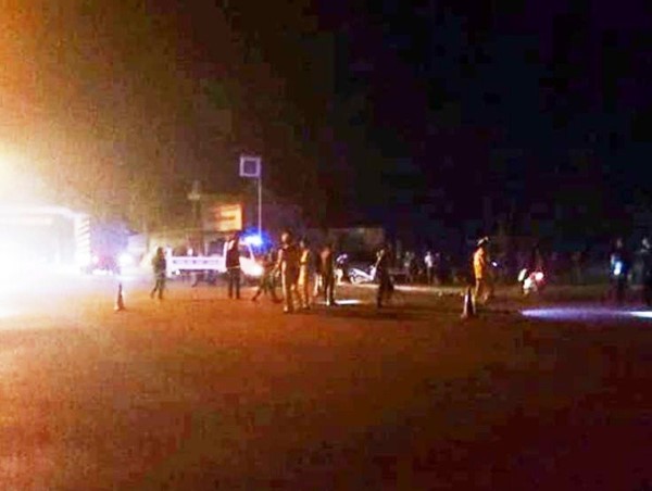 Nghệ An: Va chạm với xe tải, 3 người thương vong