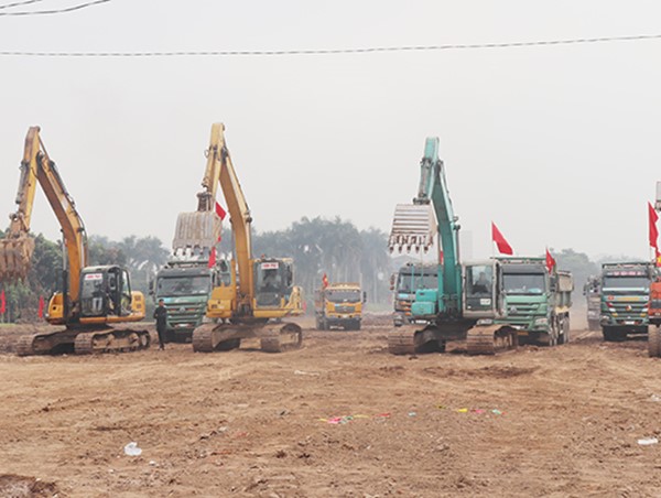 Hà Nội khởi công dự án đường Tây Thăng Long