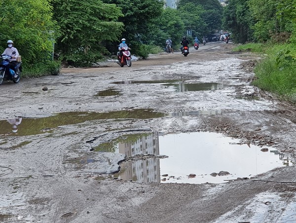 Phố Nguyễn Cảnh Dị bao giờ hết nhếch nhác?